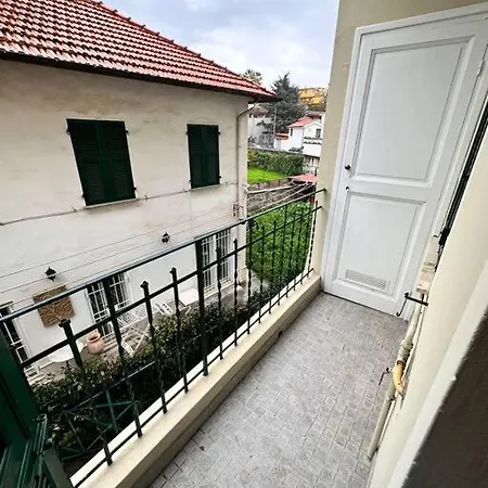 Ampio Alloggio Vista Mare *